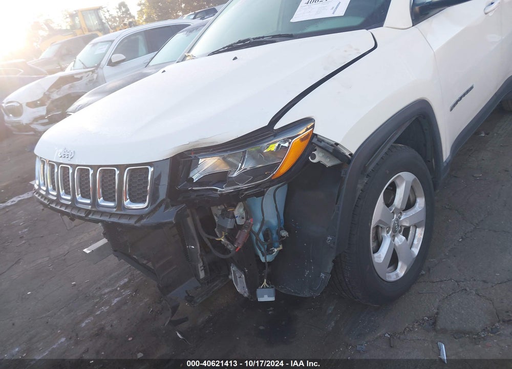 2018 JEEP COMPASS LATITUDE FWD VIN: 3C4NJCBB1JT368436