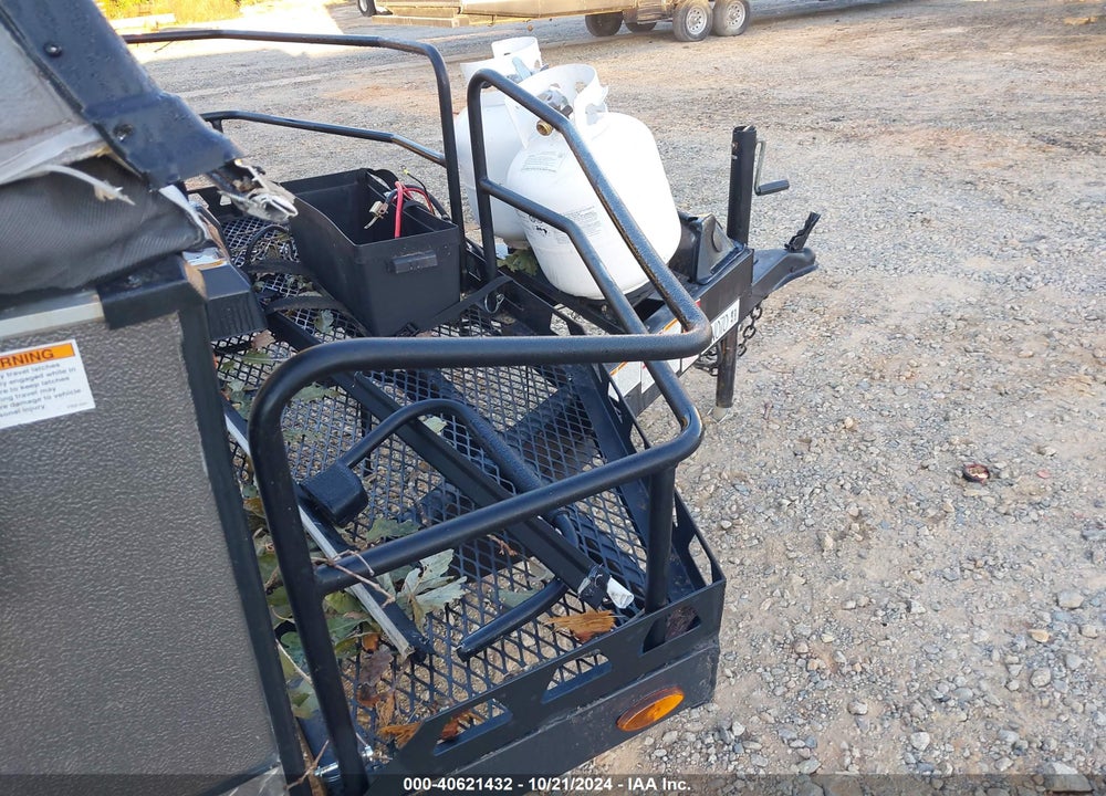 2022 FLAGSTAFF SE228BHSE VIN: 4X4CFS615ND187592