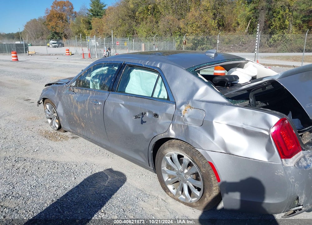 2018 CHRYSLER 300 LIMITED AWD VIN: 2C3CCAKGXJH268169