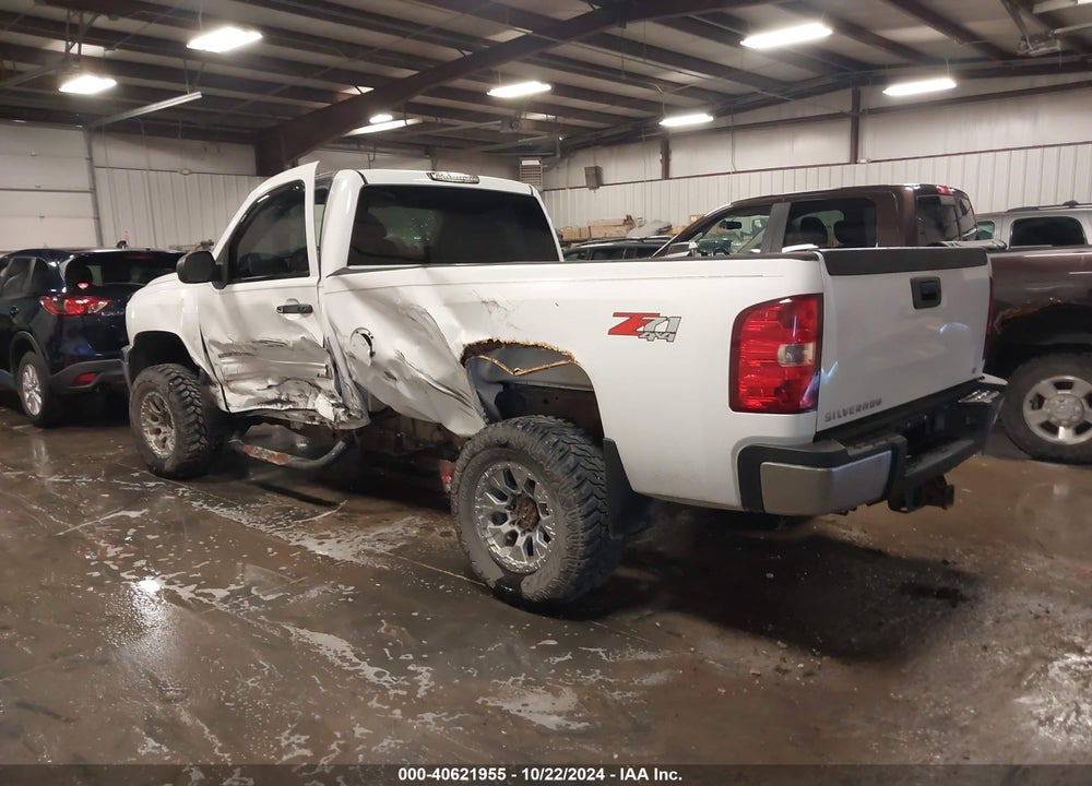 2011 CHEVROLET SILVERADO 2500HD LT VIN: 1GC0KXCG5BF108982