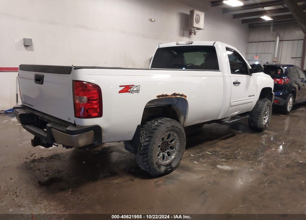 2011 CHEVROLET SILVERADO 2500HD LT VIN: 1GC0KXCG5BF108982
