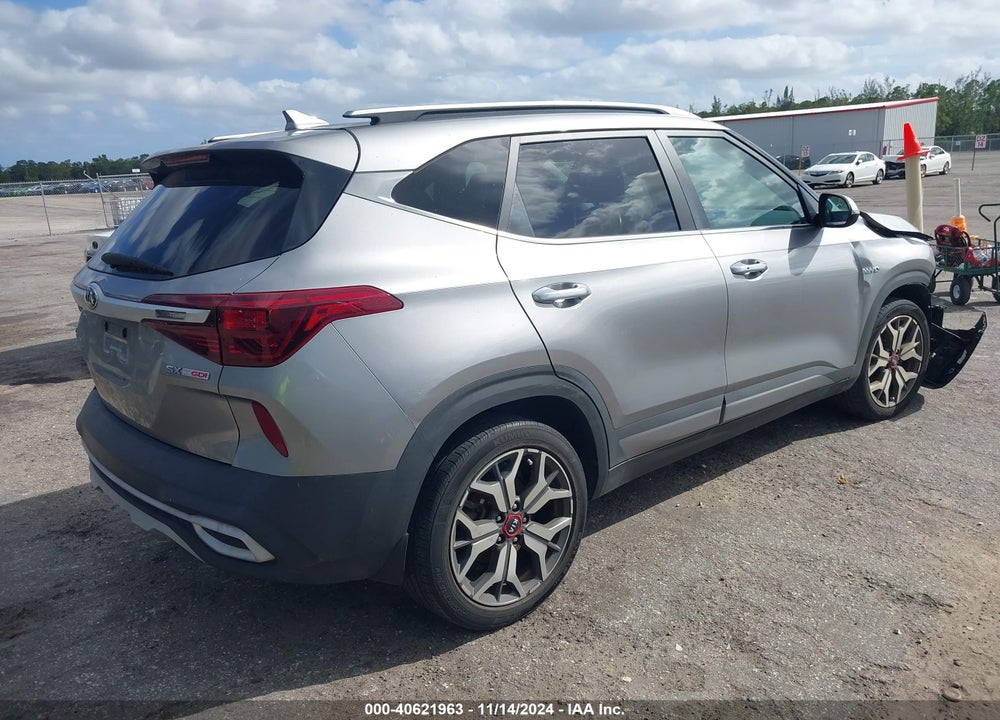 2021 KIA SELTOS SX TURBO VIN: KNDETCA24M7214050