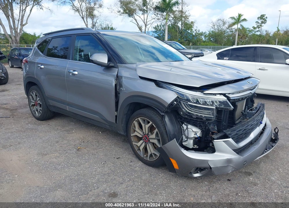 2021 KIA SELTOS SX TURBO VIN: KNDETCA24M7214050