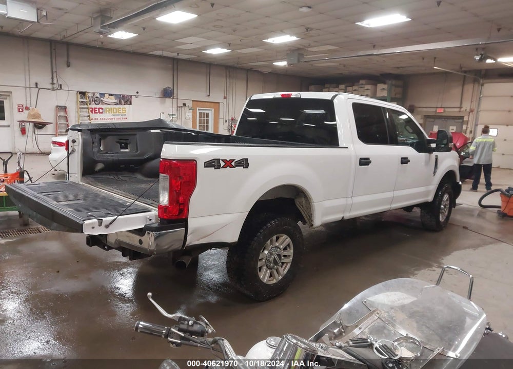 2017 FORD F-250 XLT VIN: 1FT7W2B69HEC46361