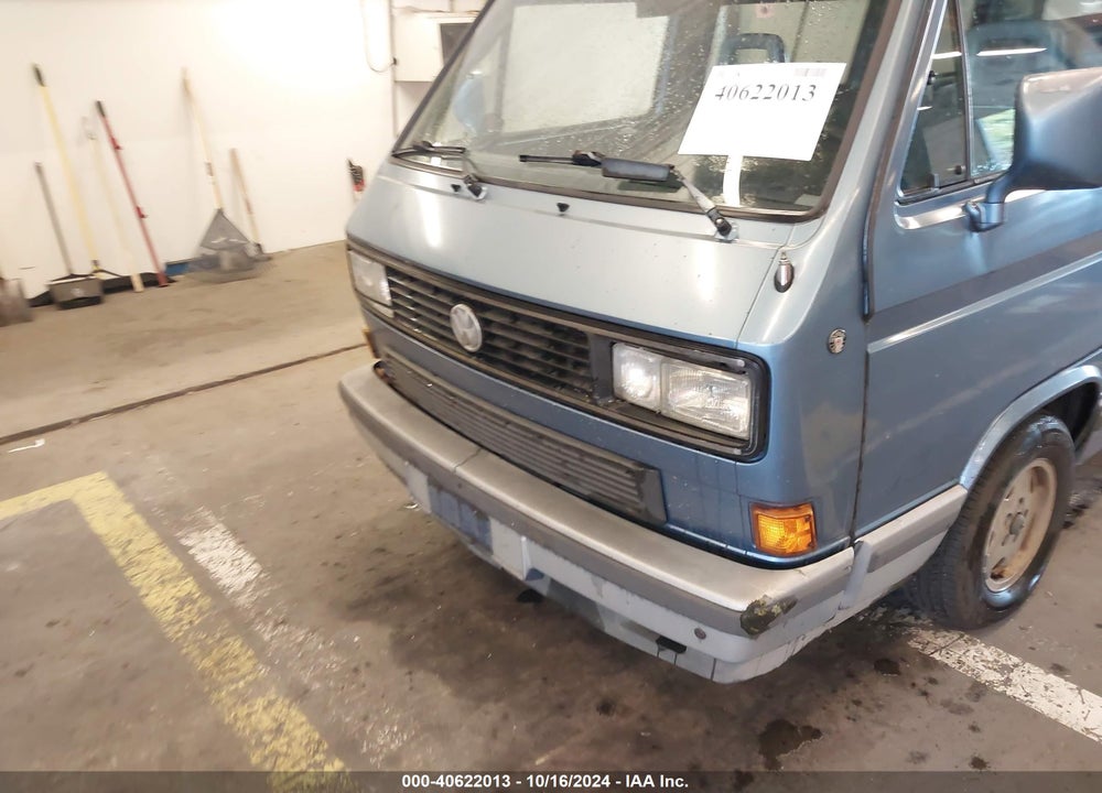 1989 VOLKSWAGEN VANAGON BUS VIN: WV2YB0252KH059806