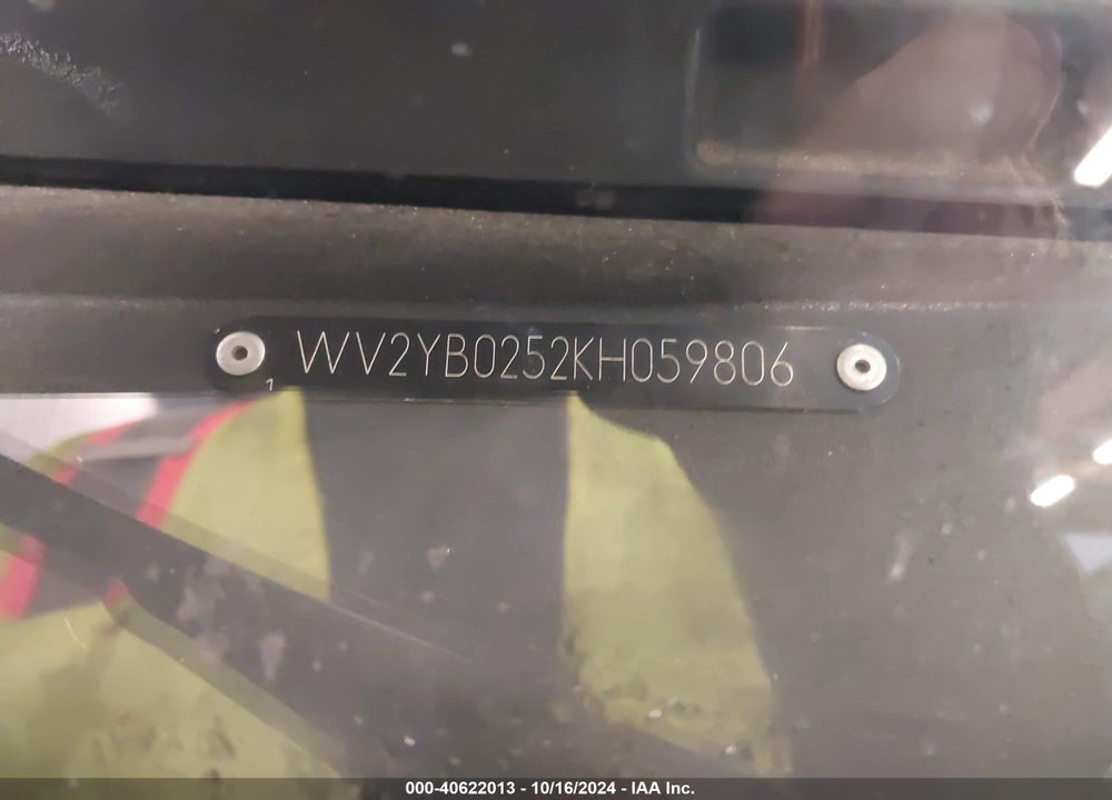 1989 VOLKSWAGEN VANAGON BUS VIN: WV2YB0252KH059806