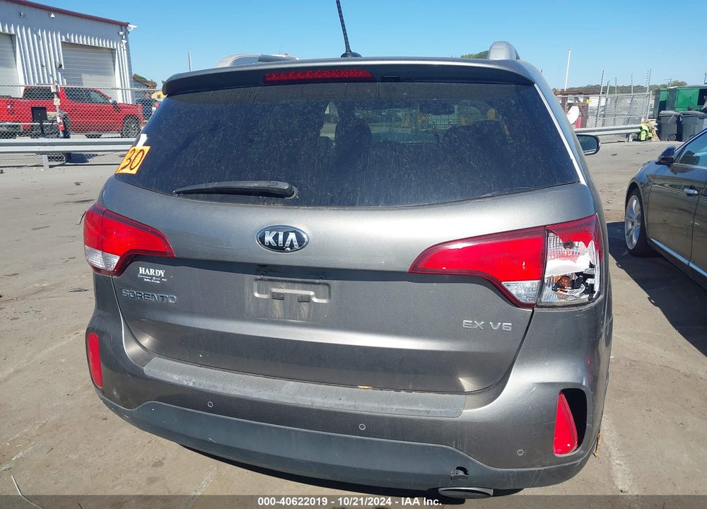 2015 KIA SORENTO EX V6 VIN: 5XYKU4A74FG581408