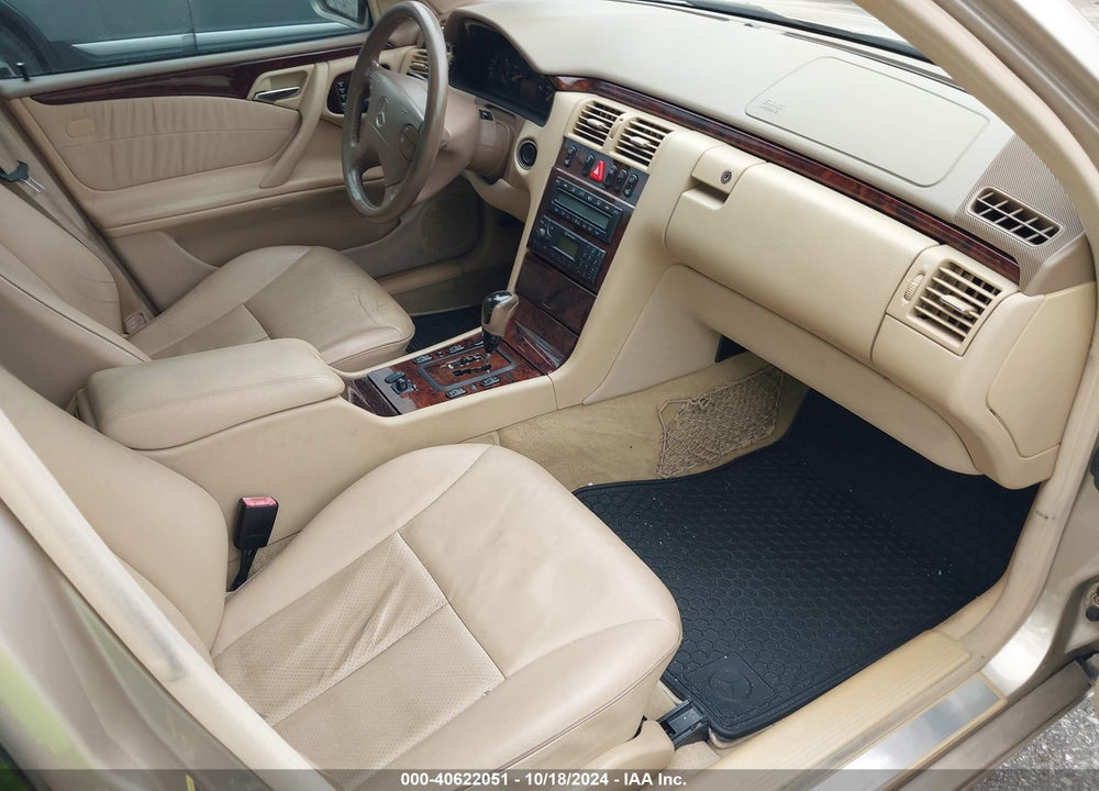 2001 MERCEDES-BENZ E 320 VIN: WDBJF65J31B328492