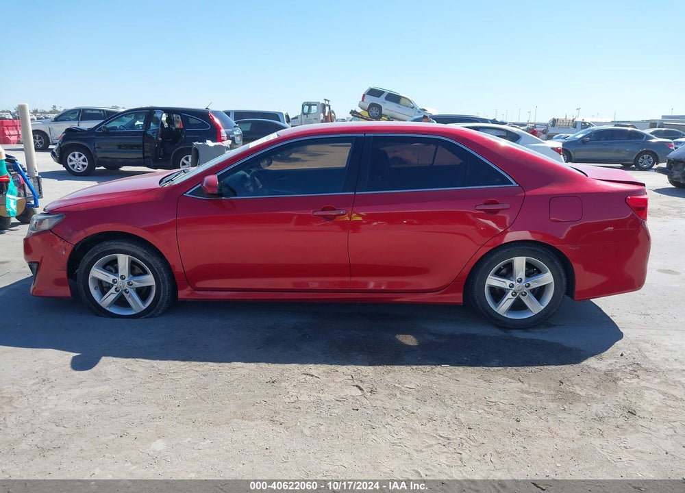 2014 TOYOTA CAMRY SE VIN: 4T1BF1FK9EU795230