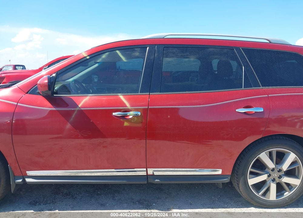2015 PATHFINDER NISSAN  PLATINUM VIN: 5N1AR2MN8FC693527