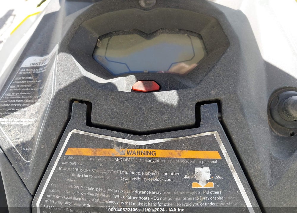 2017 SEADOO OTHER VIN: YDV73736C717