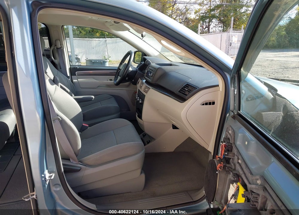 2009 VOLKSWAGEN ROUTAN S VIN: 2V8HW44129R579527