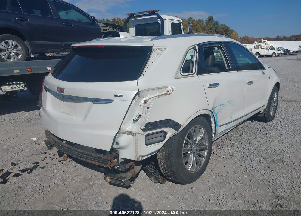 2017 CADILLAC XT5 LUXURY VIN: 1GYKNDRS5HZ126264