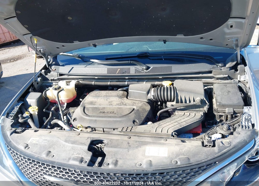 2019 CHRYSLER PACIFICA LIMITED VIN: 2C4RC1GG2KR590976