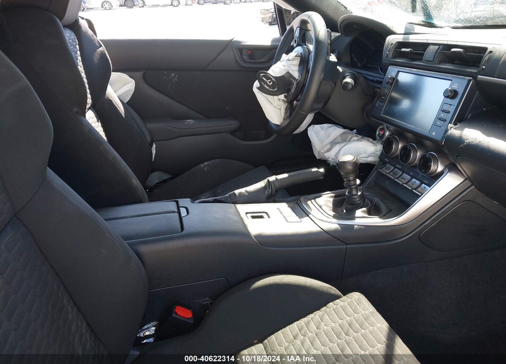 2024 TOYOTA GR86 VIN: JF1ZNBB1XR9758436