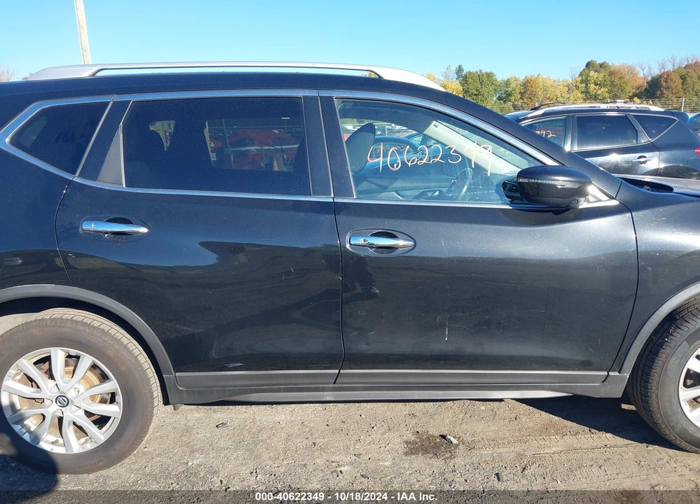 2017 NISSAN ROGUE SV VIN: KNMAT2MV9HP574550