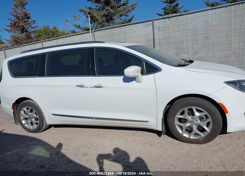 2017 CHRYSLER PACIFICA TOURING L PLUS VIN: 2C4RC1EG7HR684105