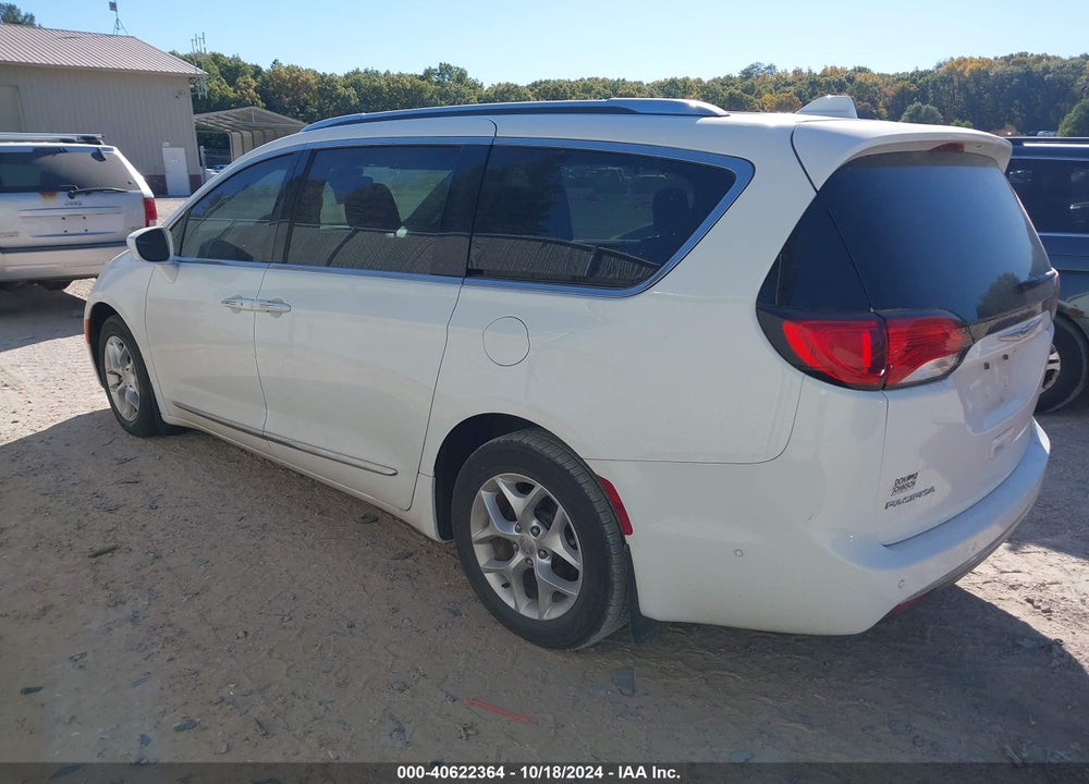 2017 CHRYSLER PACIFICA TOURING L PLUS VIN: 2C4RC1EG7HR684105