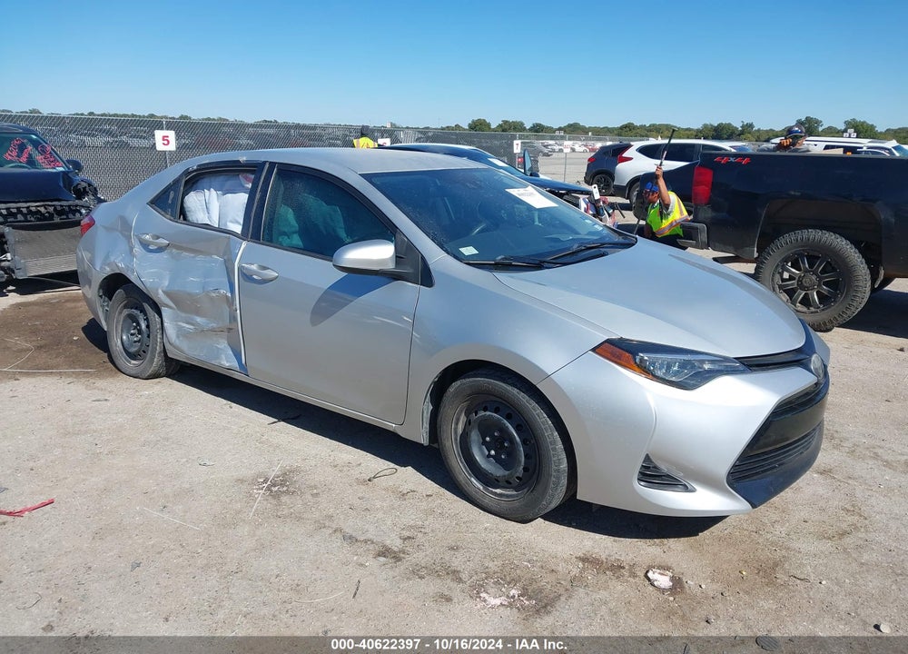 2019 TOYOTA COROLLA LE VIN: 5YFBURHE7KP895755