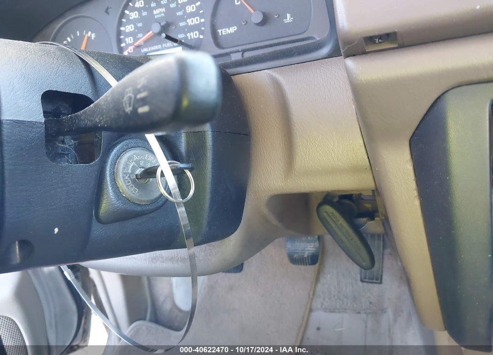 1998 NISSAN FRONTIER SE/XE VIN: 1N6DD26S6WC343782