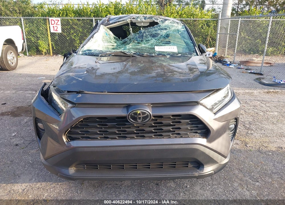 2020 TOYOTA RAV4 XLE VIN: 2T3W1RFV2LC073533