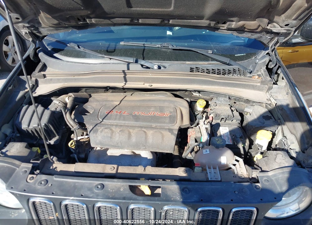 2018 JEEP RENEGADE LATITUDE FWD VIN: ZACCJABB0JPG70593