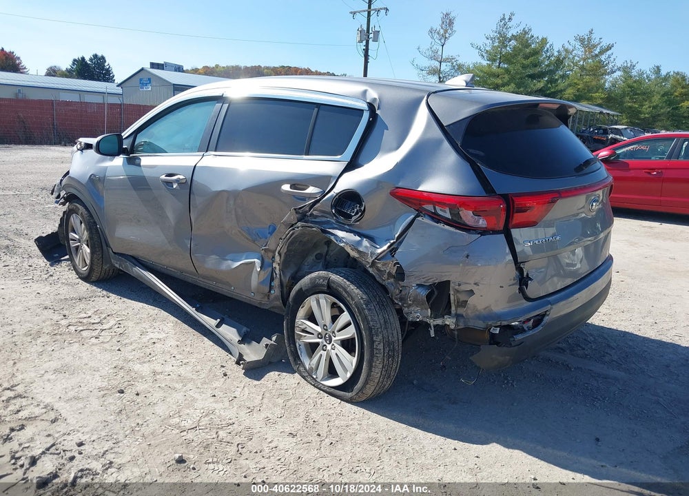 2018 KIA SPORTAGE LX VIN: KNDPMCAC0J7426406
