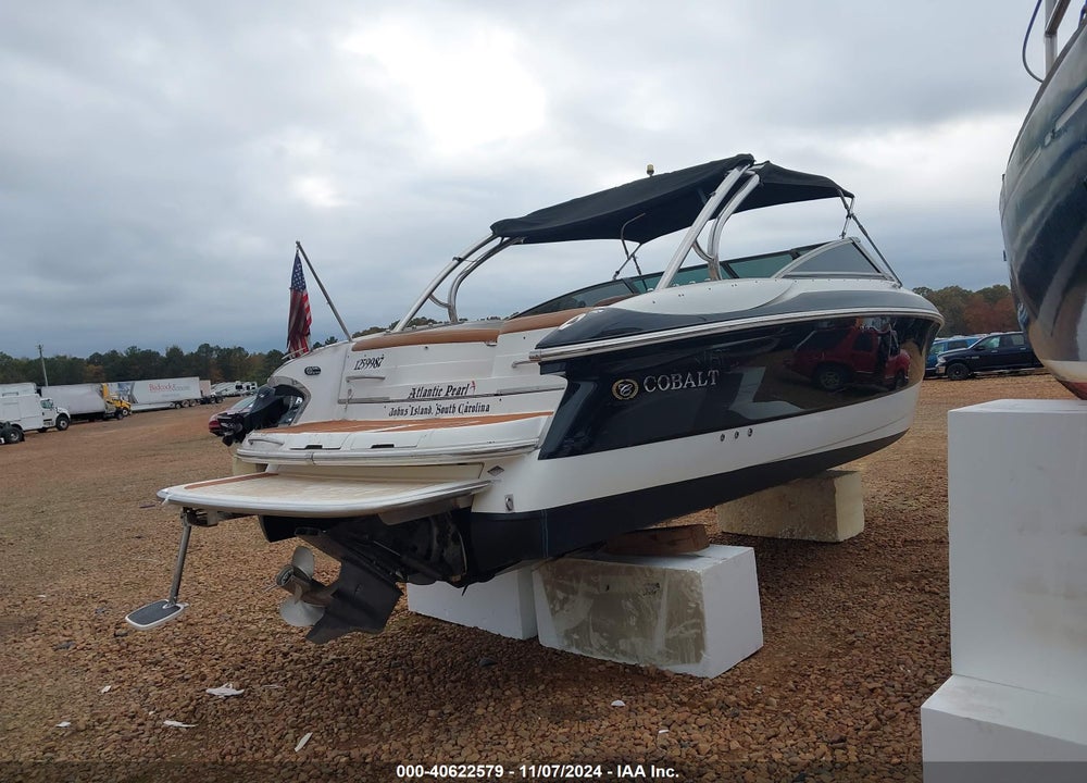 2002 COBALT 282 BOWRIDER VIN: FGE28025L102