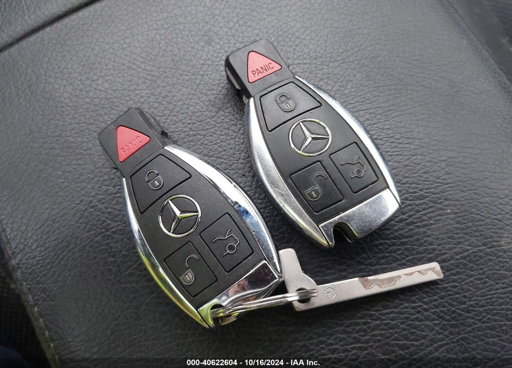 2010 MERCEDES-BENZ S 550 VIN: WDDNG7BB1AA343779