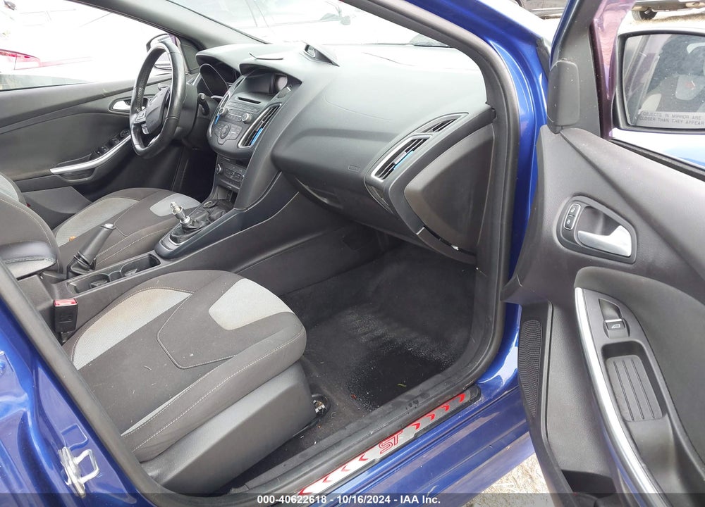 2015 FORD FOCUS ST VIN: 1FADP3L90FL247153