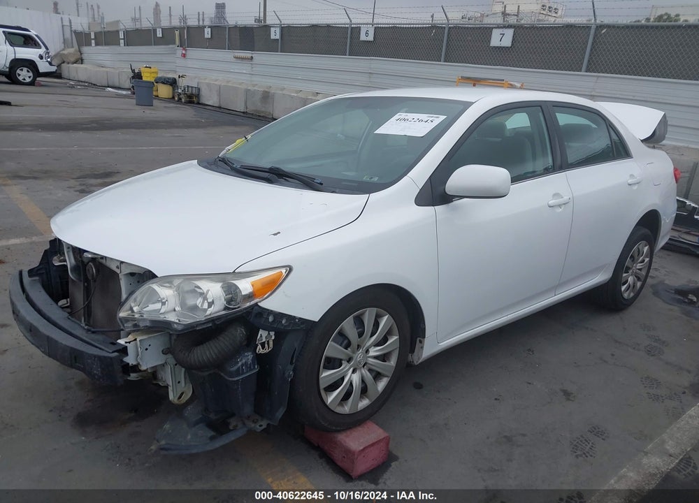 2013 TOYOTA COROLLA LE VIN: 5YFBU4EE1DP098895