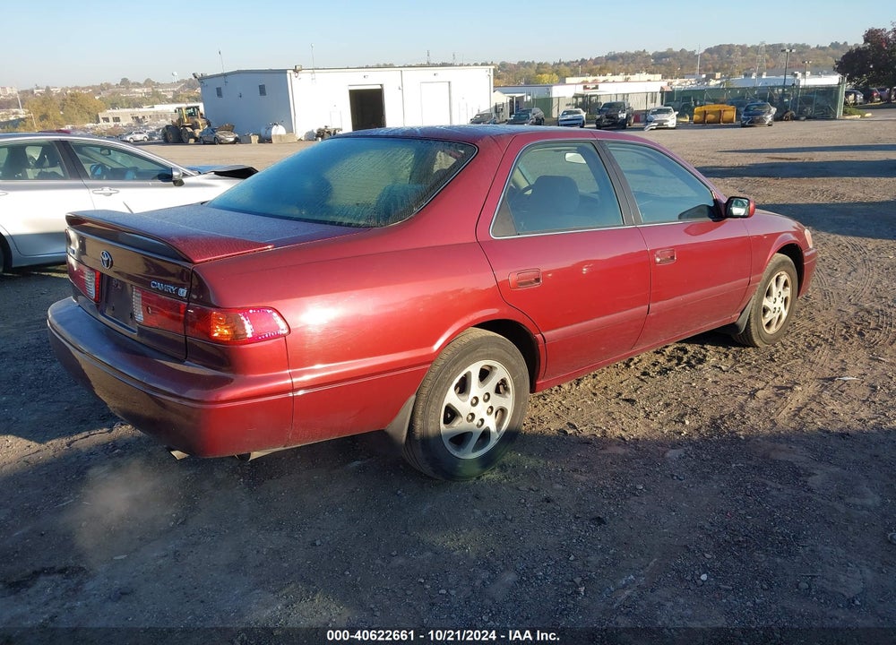 2000 TOYOTA CAMRY LE VIN: 4T1BG22K0YU980182