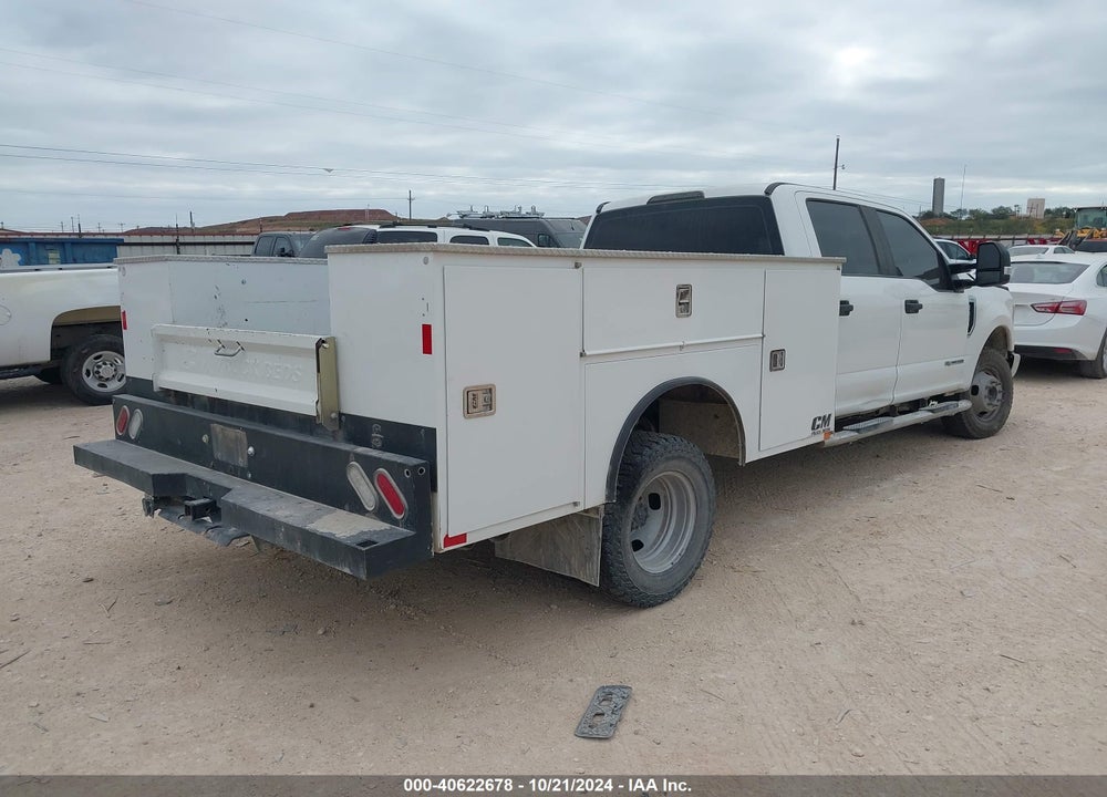 2019 FORD F-350 CHASSIS XL VIN: 1FD8W3HTXKEE14471