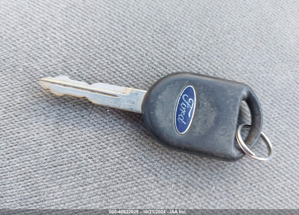 2003 FORD TAURUS SES VIN: 1FAFP55U03G260222