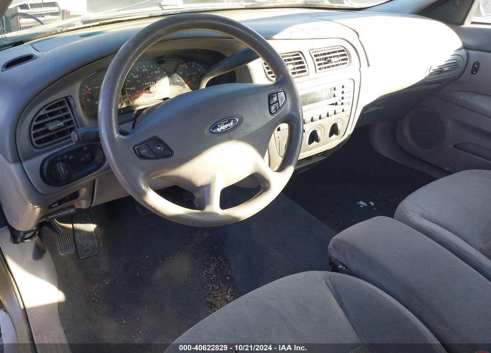 2003 FORD TAURUS SES VIN: 1FAFP55U03G260222