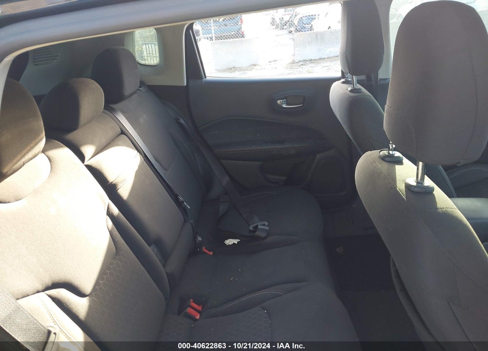 2018 JEEP COMPASS SPORT FWD VIN: 3C4NJCAB1JT411688