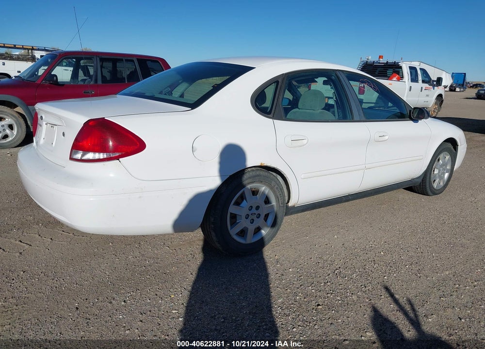 2005 FORD TAURUS SE VIN: 1FAFP53U85A217143
