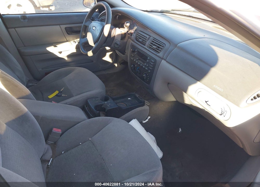 2005 FORD TAURUS SE VIN: 1FAFP53U85A217143