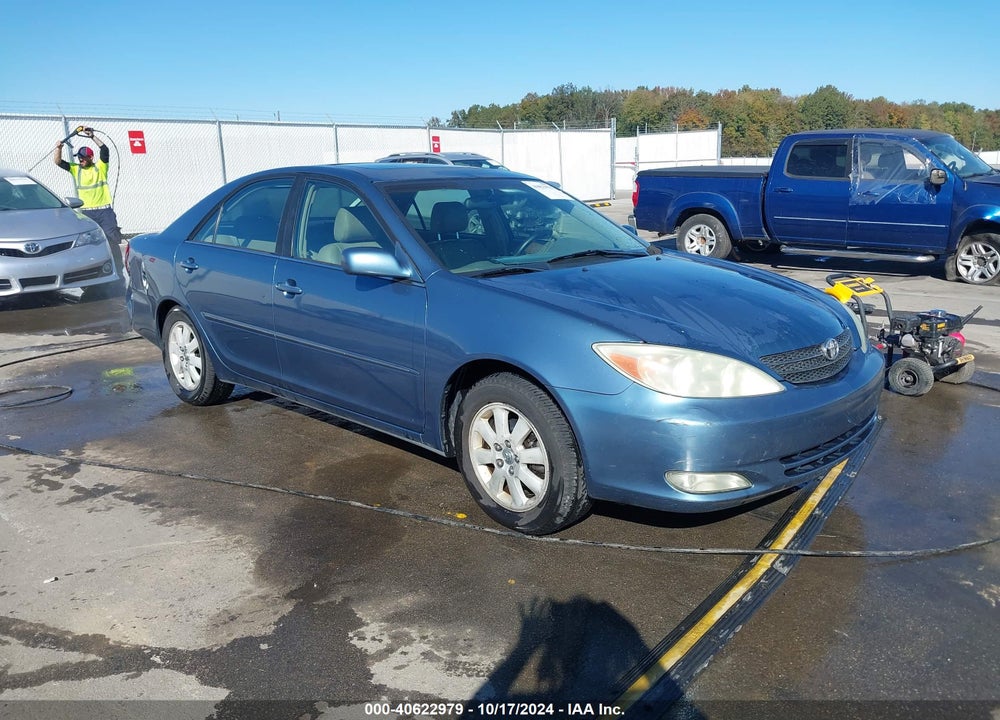 2004 TOYOTA CAMRY XLE VIN: 4T1BE30K64U843465