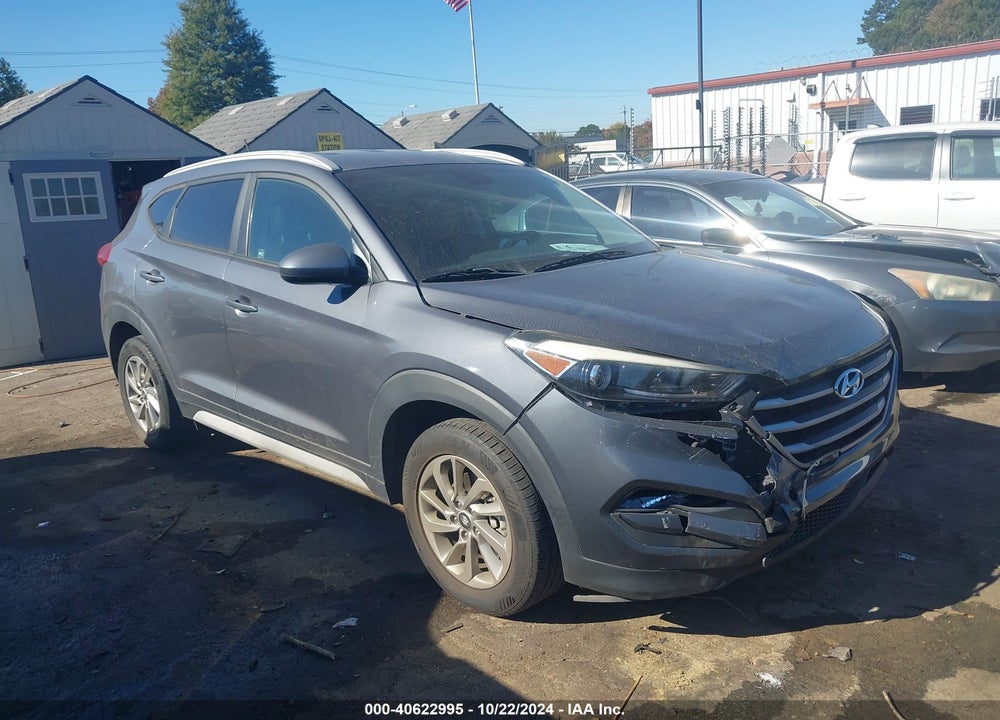 2017 HYUNDAI TUCSON SE VIN: KM8J33A42HU496059