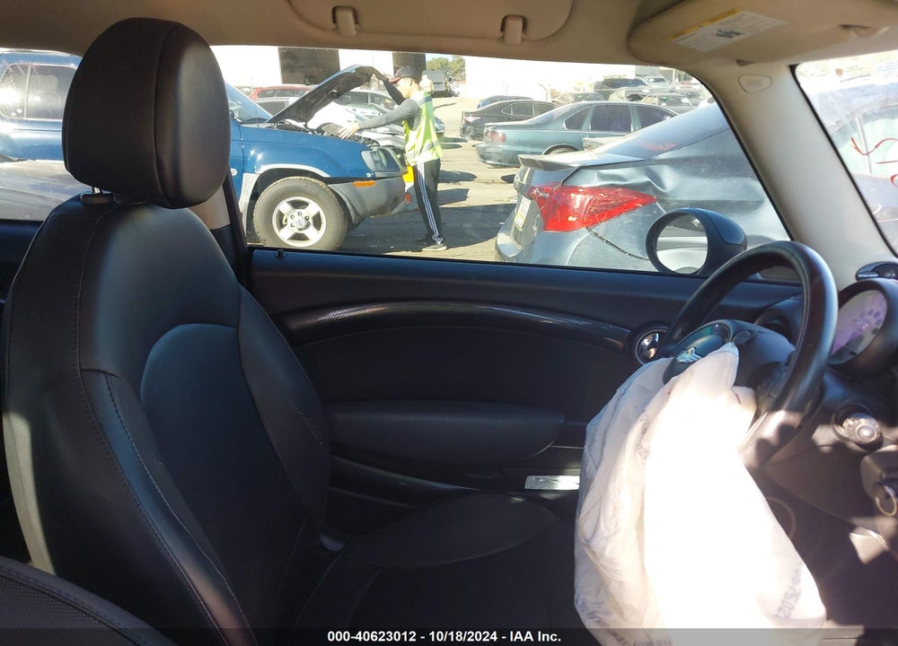 2012 MINI COOPER S CLUBMAN VIN: WMWZG3C5XCTY38855