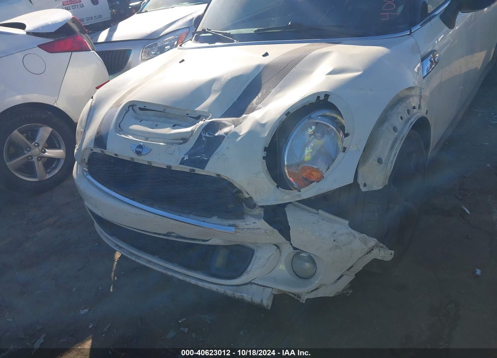 2012 MINI COOPER S CLUBMAN VIN: WMWZG3C5XCTY38855