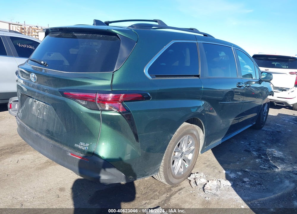2022 TOYOTA SIENNA XLE VIN: 5TDYSKFC6NS062002
