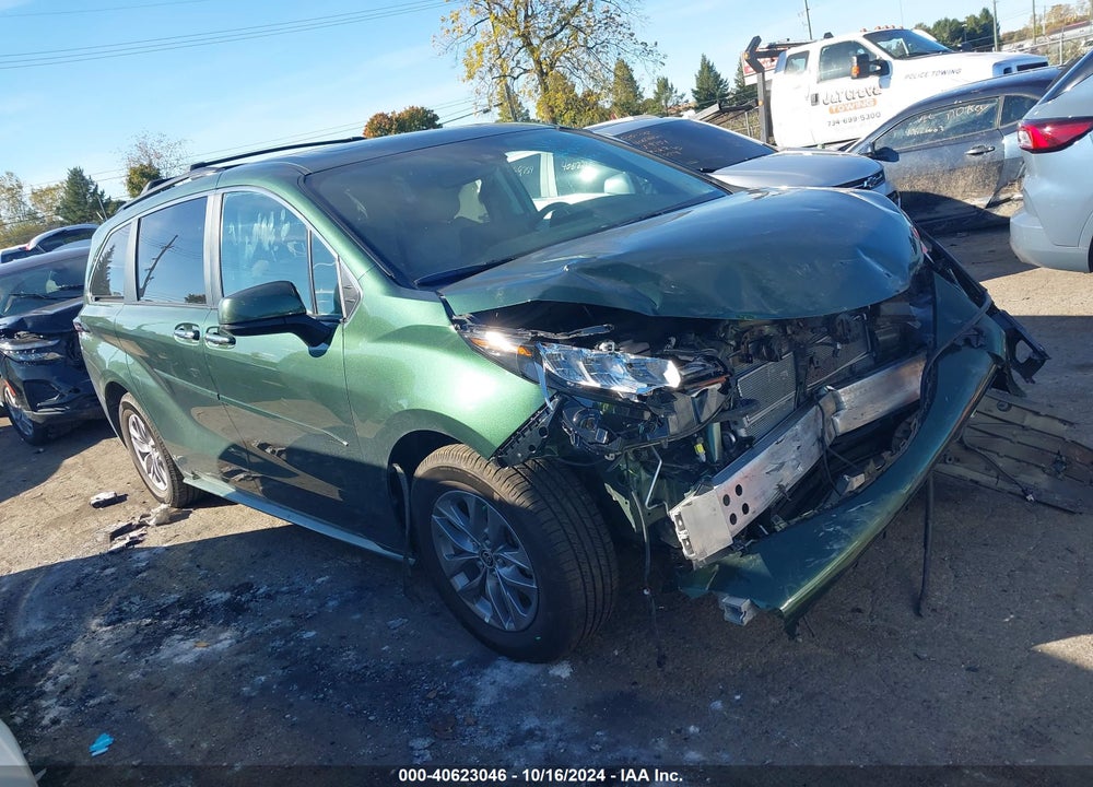 2022 TOYOTA SIENNA XLE VIN: 5TDYSKFC6NS062002