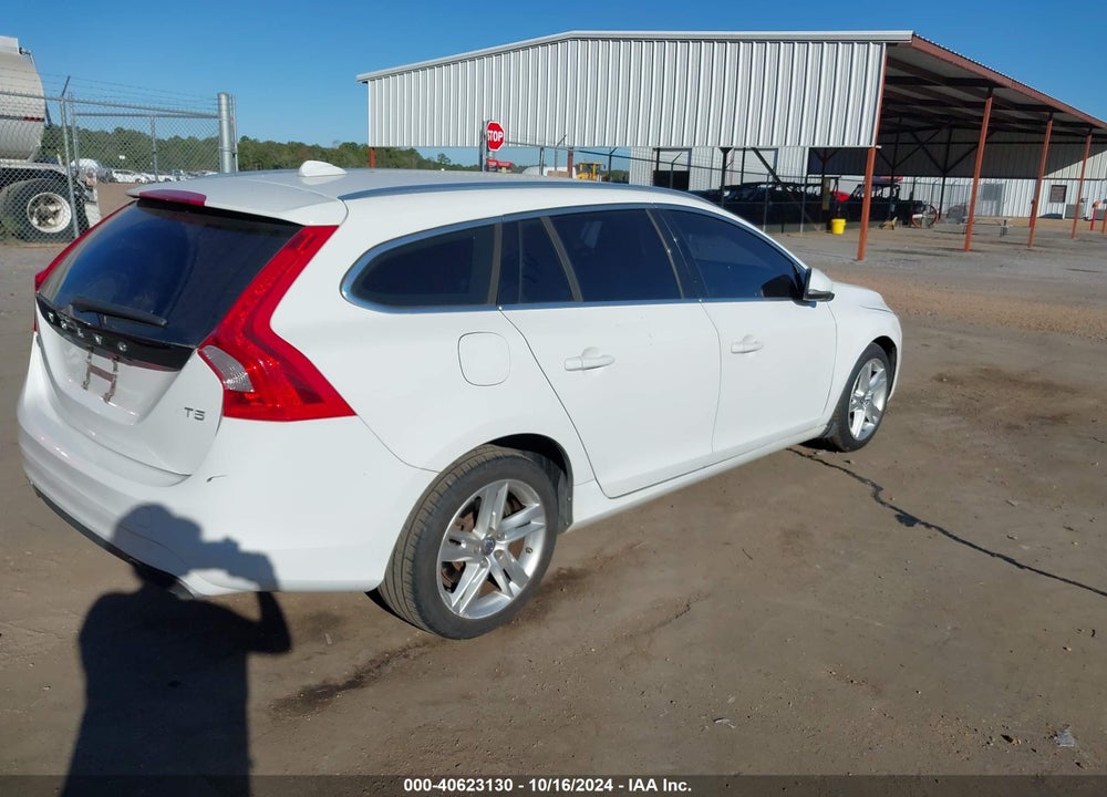 2015 VOLVO V60 T5 PLATINUM VIN: YV140MED1F1213749