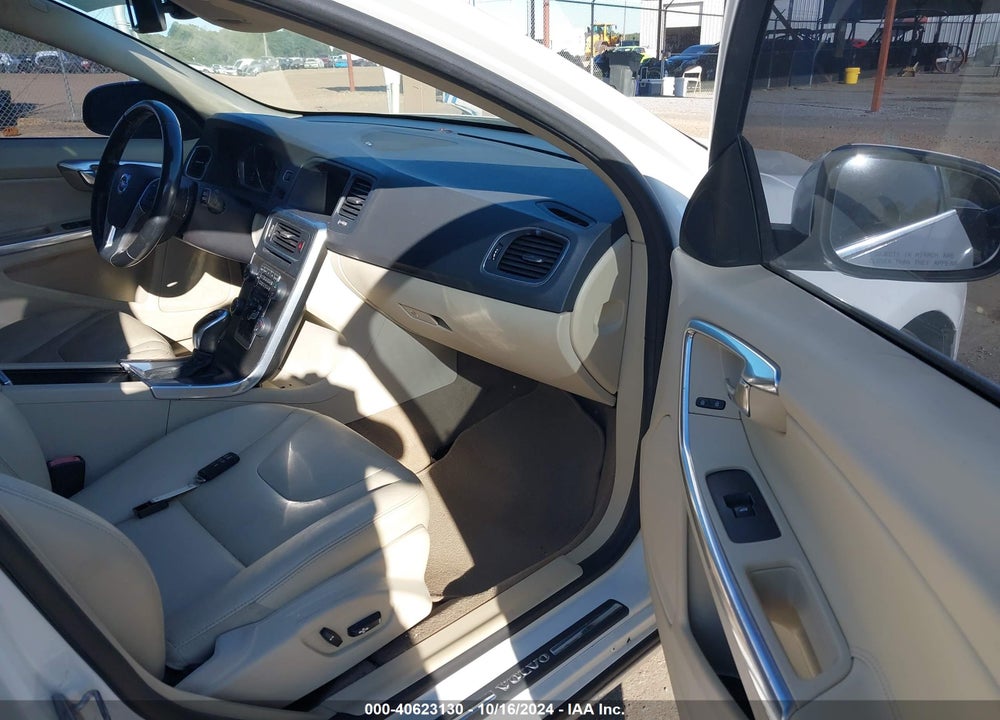 2015 VOLVO V60 T5 PLATINUM VIN: YV140MED1F1213749
