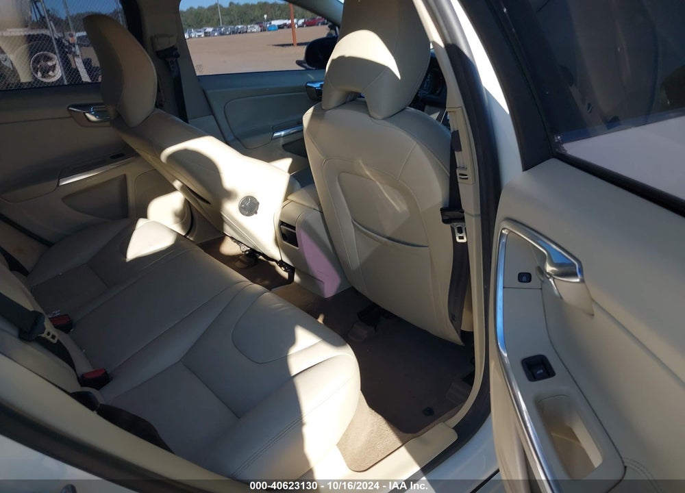 2015 VOLVO V60 T5 PLATINUM VIN: YV140MED1F1213749