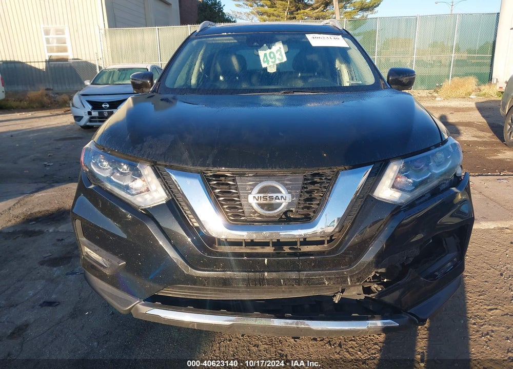2017 NISSAN ROGUE SL VIN: 5N1AT2MV1HC833471