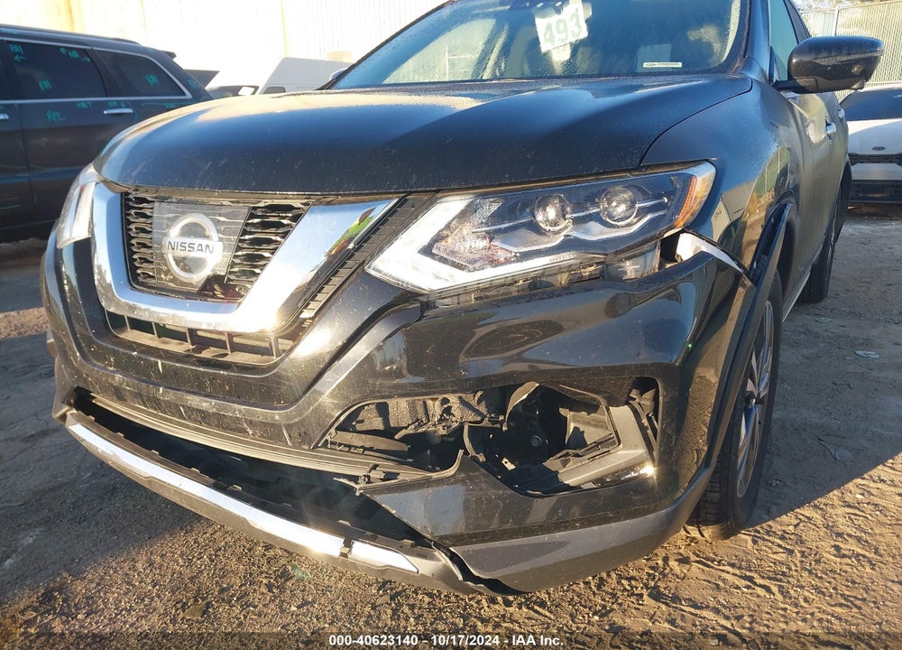 2017 NISSAN ROGUE SL VIN: 5N1AT2MV1HC833471