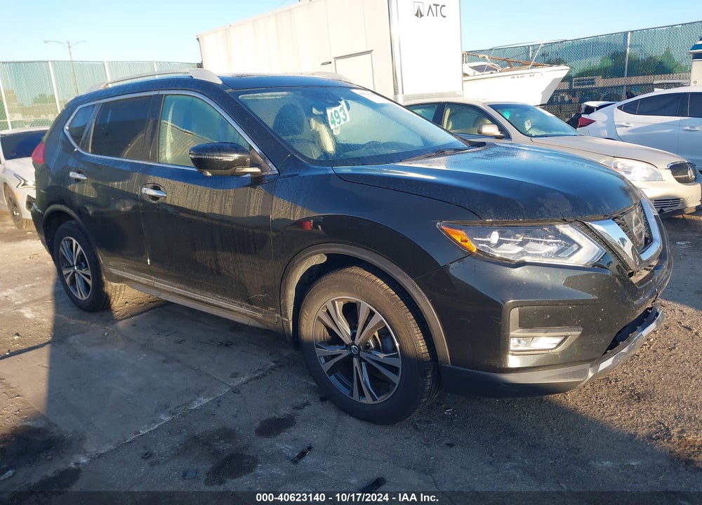 2017 NISSAN ROGUE SL VIN: 5N1AT2MV1HC833471